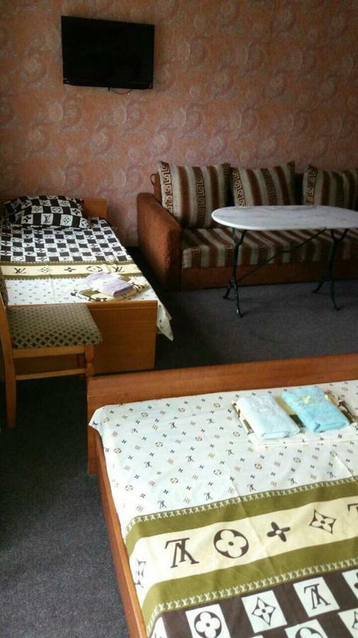Imperial Hotel Krivoy Rog Kryvyi Rih Екстериор снимка