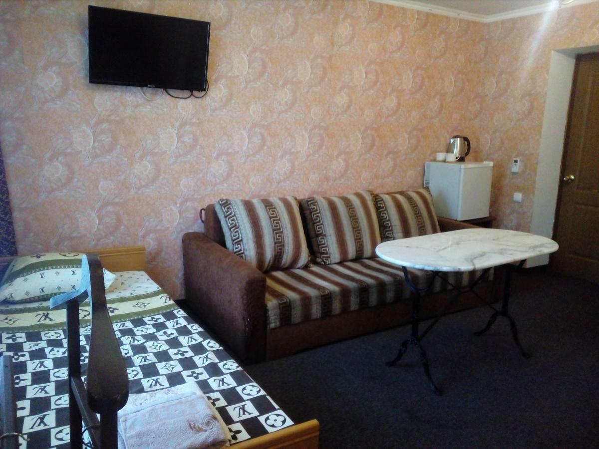 Imperial Hotel Krivoy Rog Kryvyi Rih Екстериор снимка
