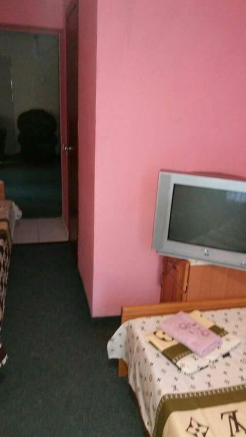 Imperial Hotel Krivoy Rog Kryvyi Rih Екстериор снимка