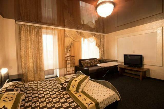 Imperial Hotel Krivoy Rog Kryvyi Rih Екстериор снимка
